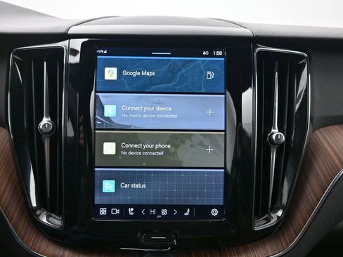 Used 2023 Volvo XC60 B5 Plus w/ Climate Package image 11