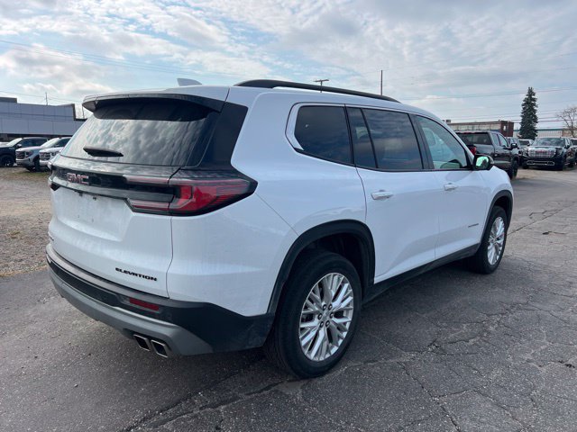 Used 2024 GMC Acadia Elevation w/ LPO, Floor Liner Package FWD image 5