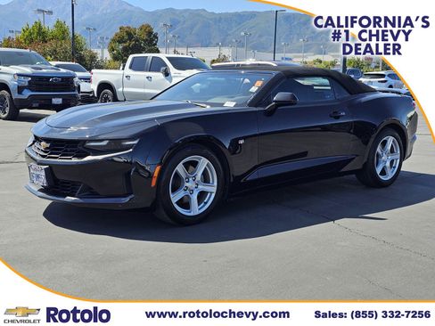 Used 2023 Chevrolet Camaro LT RWD image 3