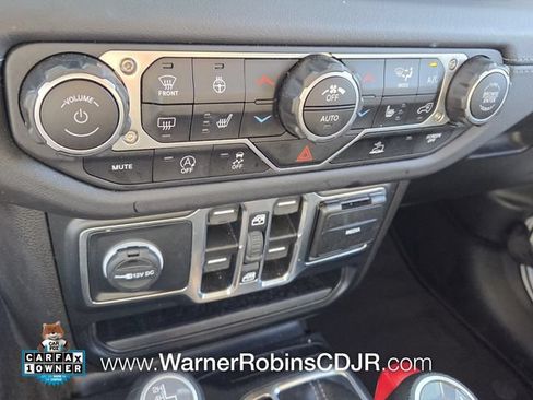 Used 2024 Jeep Wrangler Unlimited Sahara AWD/4WD image 23