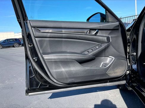 Used 2022 Honda Accord Sport image 25