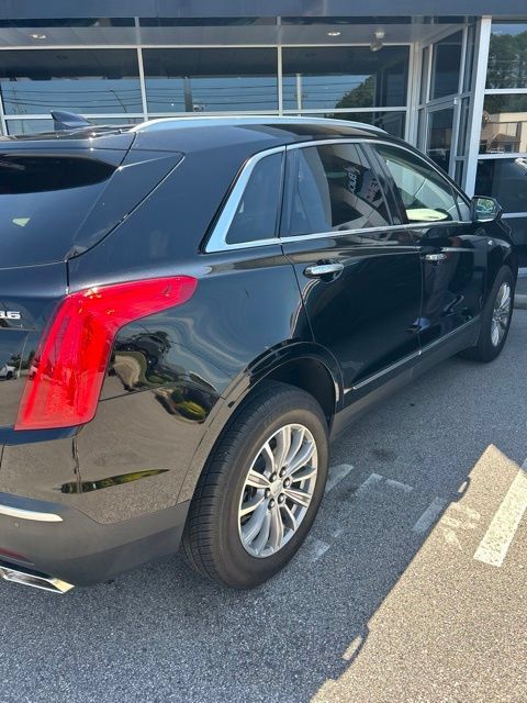Used 2018 Cadillac XT5 Luxury w/ Driver Awareness Package FWD image 3