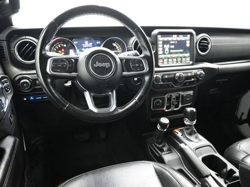 Used 2021 Jeep Wrangler Unlimited Sahara AWD/4WD image 10
