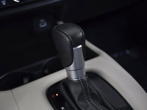 Used 2023 Honda HR-V LX image 14