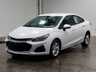 Used 2019 Chevrolet Cruze LS w/ LS Convenience Package video 2