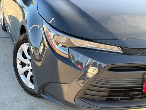 Used 2024 Toyota Corolla LE FWD image 4