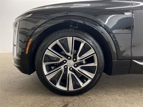 Certified 2024 Cadillac Lyriq Luxury w/ Nappa Leather Package image 12