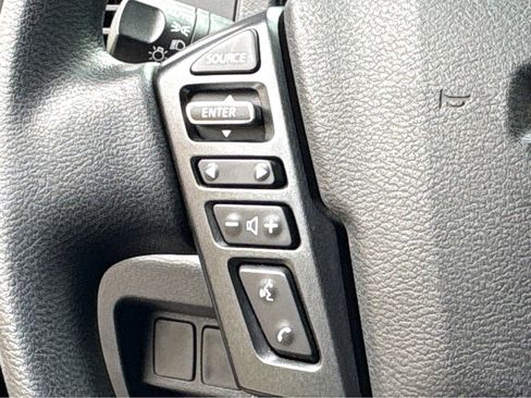 Certified 2024 Nissan Frontier SV AWD/4WD image 12