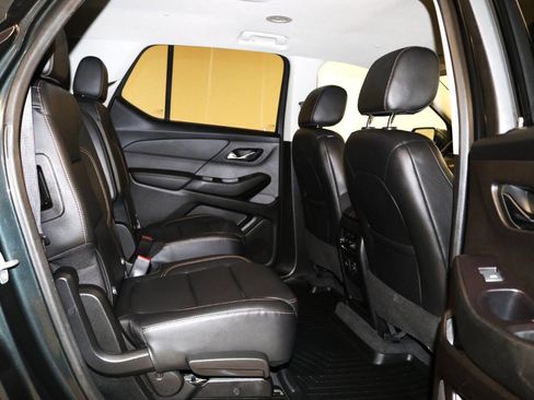 Used 2020 Chevrolet Traverse LT w/ LT Premium Package image 20