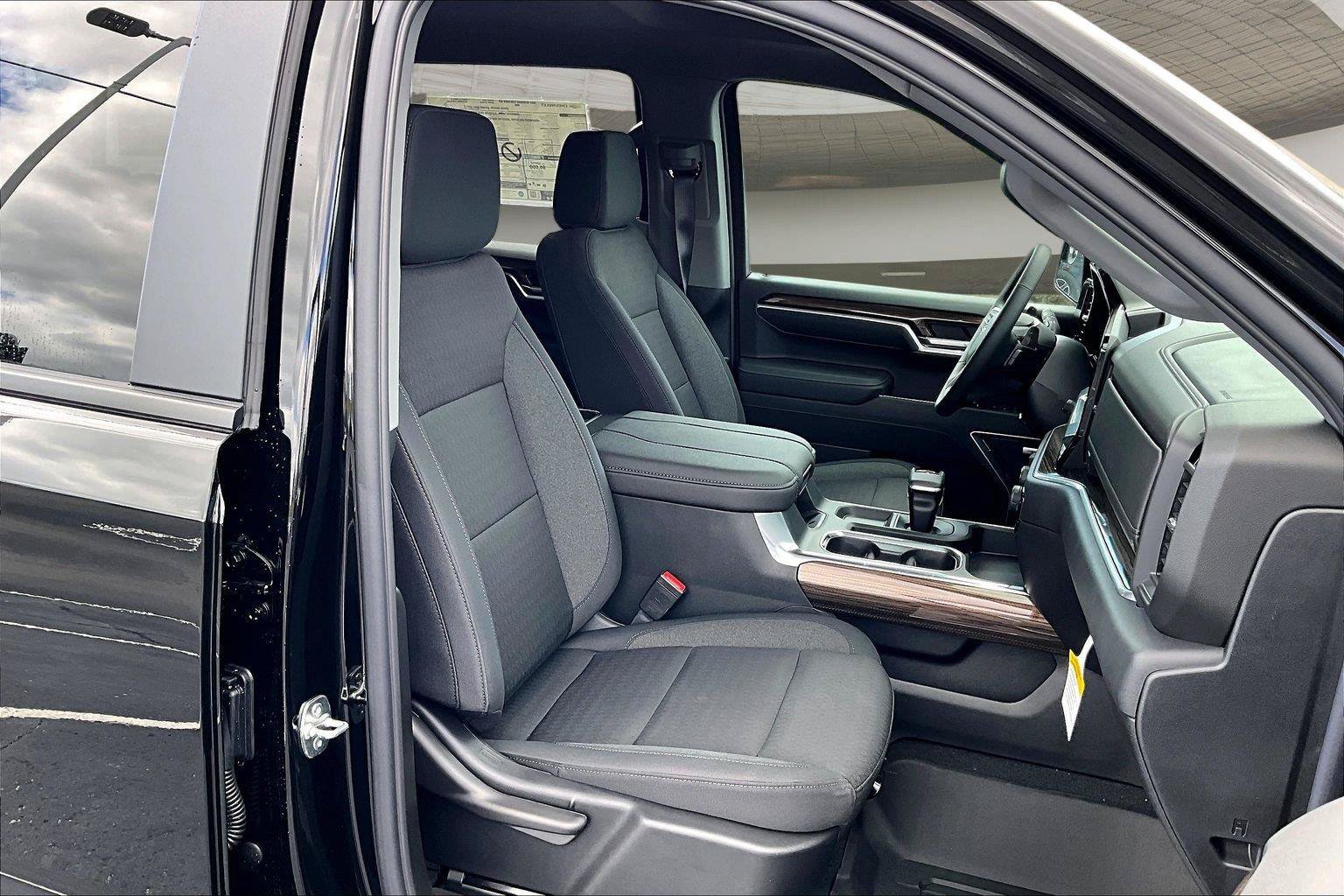 New 2026 Chevrolet Silverado 1500 RST w/ All Star Edition Plus AWD/4WD image 12