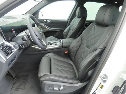 New 2026 BMW X5 xDrive40i w/ Premium Package image 19