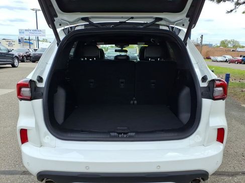 Used 2024 Ford Escape ST-Line w/ Tech Pack #1 AWD/4WD image 10