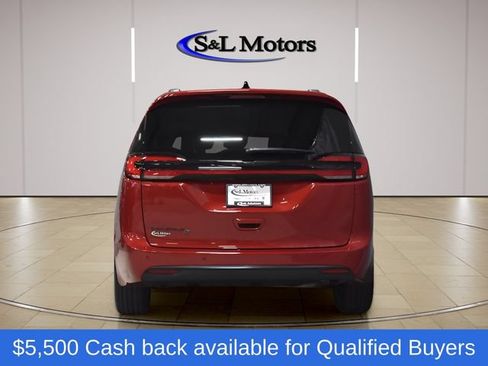 New 2026 Chrysler Pacifica Select w/ S Appearance Package FWD image 8