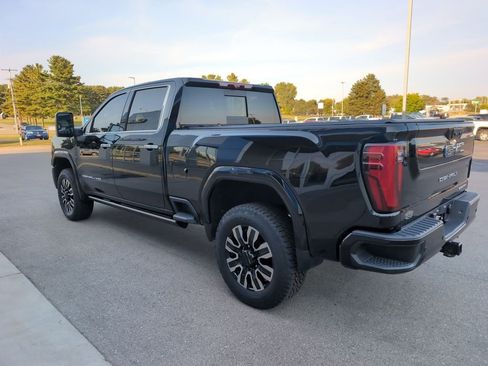 Used 2024 GMC Sierra 2500 Denali Ultimate w/ Max Trailering Package image 6