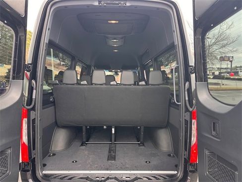 Used 2025 Mercedes-Benz Sprinter 2500 image 27