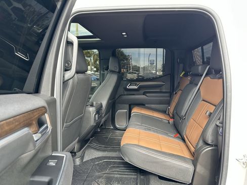 Used 2025 Chevrolet Silverado 1500 High Country image 27