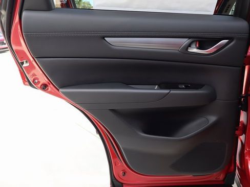 New 2025 MAZDA CX-5 AWD 2.5 S w/ Preferred Package image 16