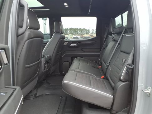 Used 2025 GMC Sierra 1500 AT4X image 22
