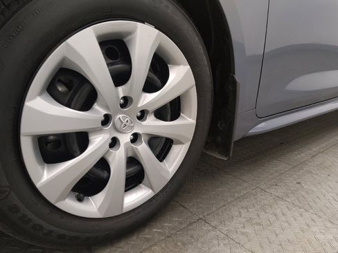 Used 2022 Toyota Corolla LE image 31