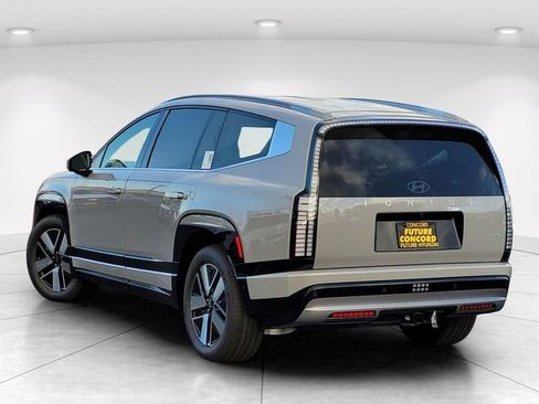 New 2026 Hyundai Ioniq 9 SEL image 5