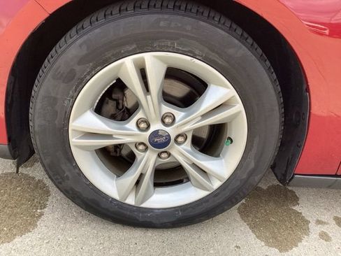 Used 2014 Ford Focus SE FWD image 6