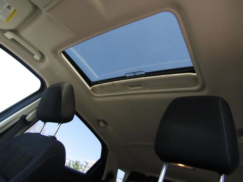 Used 2020 Ford EcoSport SE image 13