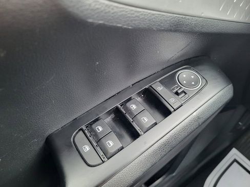 Used 2024 Kia Soul LX w/ Option Group 015 image 22