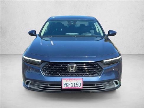 Used 2024 Honda Accord Touring image 2