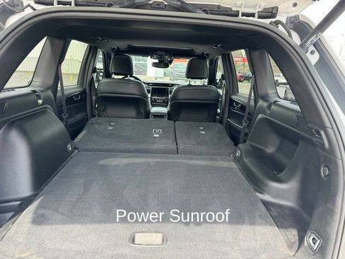 Used 2023 Jeep Grand Cherokee Altitude AWD/4WD image 23