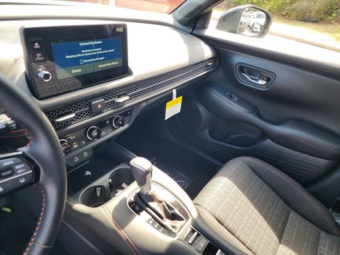 New 2026 Honda HR-V Sport image 7