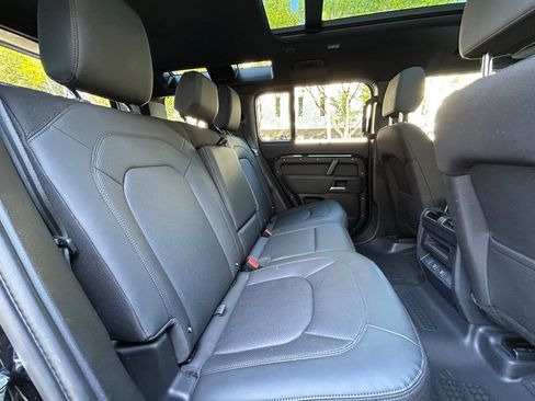 Used 2025 Land Rover Defender 110 S AWD/4WD image 47