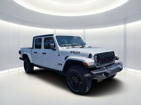 New 2026 Jeep Gladiator Sport AWD/4WD image 2