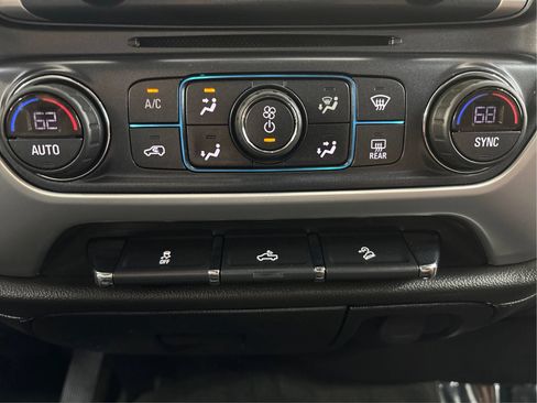Used 2018 GMC Sierra 1500 SLE w/ SLE Value Package AWD/4WD image 36
