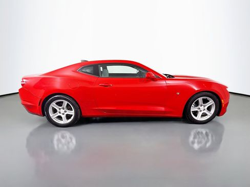 Used 2020 Chevrolet Camaro LT image 11