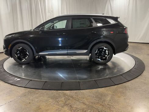 New 2026 Kia Sportage EX image 7