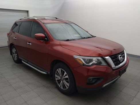 Used 2020 Nissan Pathfinder SL w/ Cargo Package FWD image 13