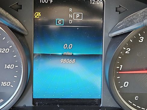 Used 2020 Mercedes-Benz GLC 300 4MATIC image 21