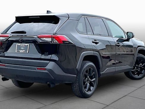 Used 2023 Toyota RAV4 LE AWD/4WD image 13