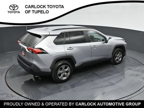 Used 2025 Toyota RAV4 XLE FWD image 46