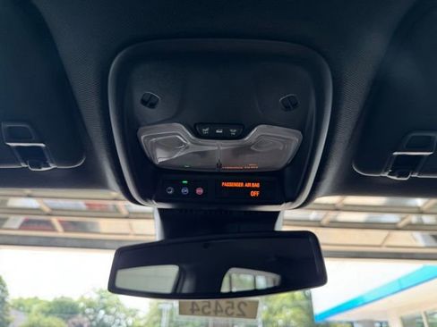 New 2025 Chevrolet Colorado ZR2 w/ Technology Package image 24