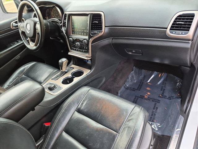 Used 2017 Jeep Grand Cherokee Limited AWD/4WD image 23