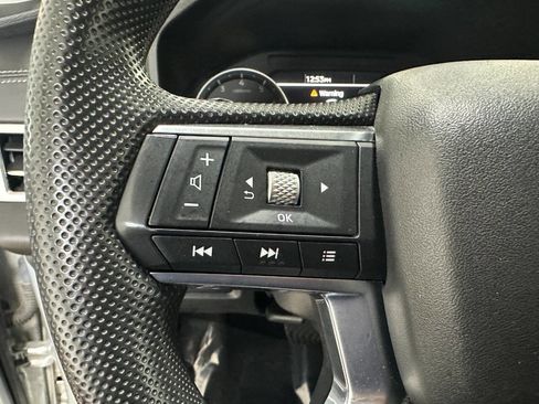 Used 2023 Mitsubishi Outlander ES image 26