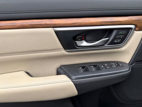 Certified 2018 Honda CR-V Touring image 14