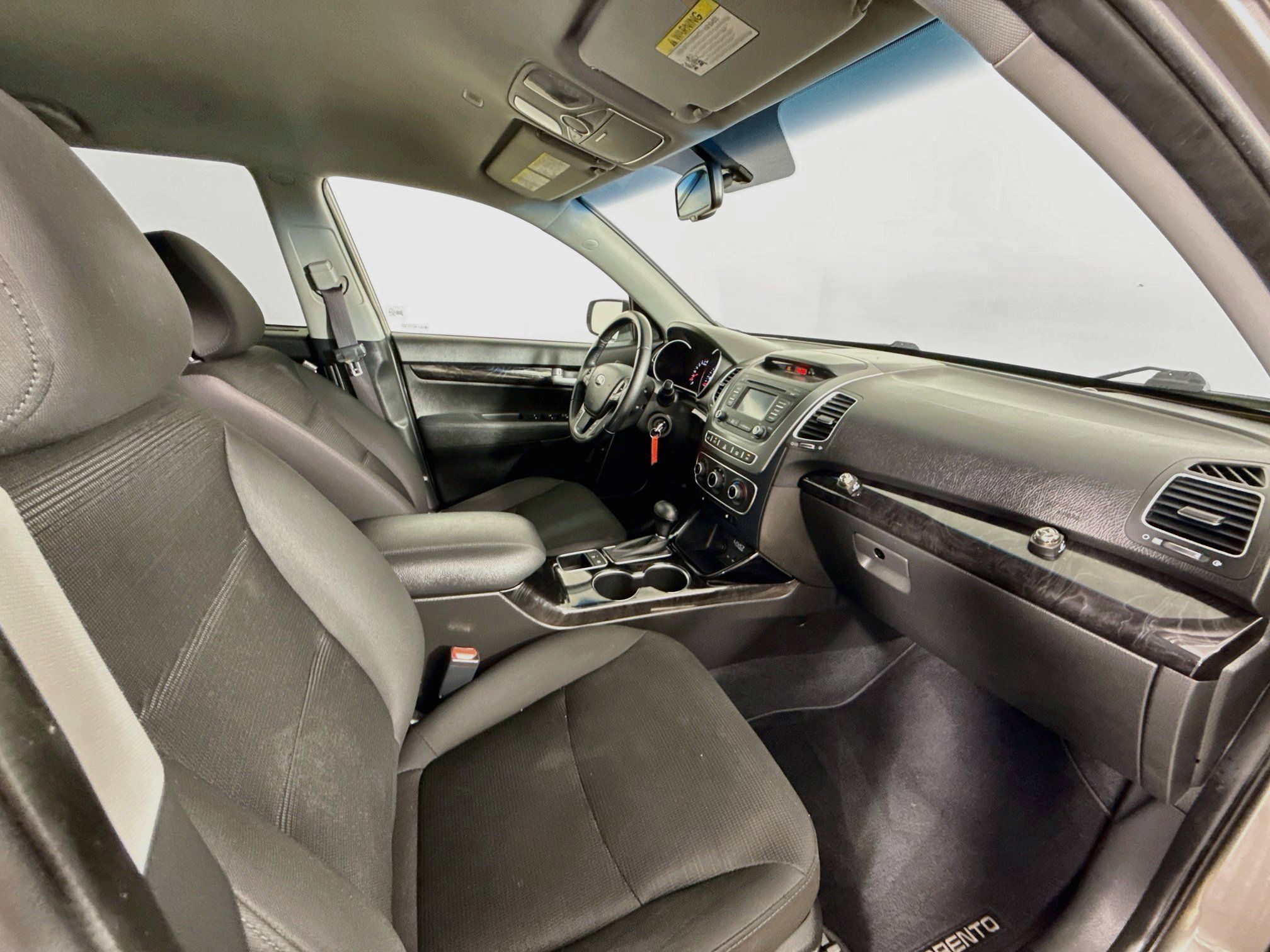 Used 2015 Kia Sorento LX AWD/4WD image 30