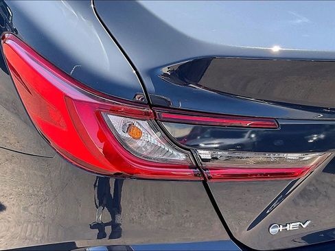 Used 2025 Toyota Camry LE image 27