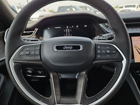 New 2026 Jeep Grand Cherokee Altitude RWD image 30