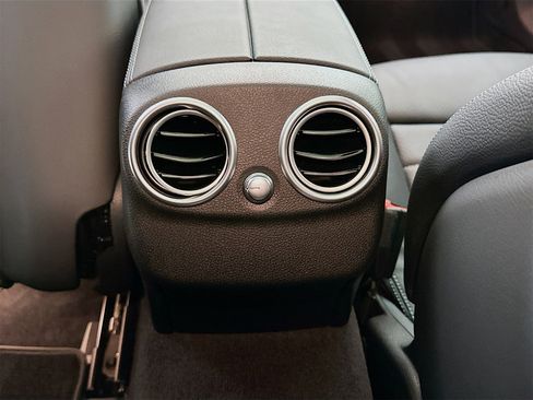 Used 2023 Mercedes-Benz C 300 Coupe image 27