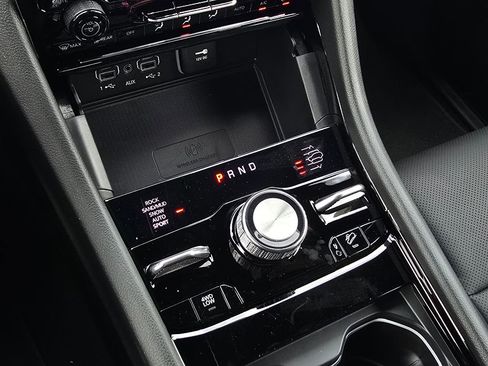 New 2025 Jeep Grand Cherokee Overland w/ Adv Protech Group III image 12