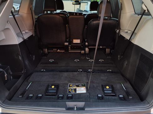 Certified 2019 Toyota Sienna SE Premium image 19
