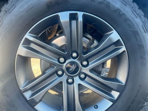 Used 2019 Ford F150 XLT w/ Equipment Group 302A Luxury image 11